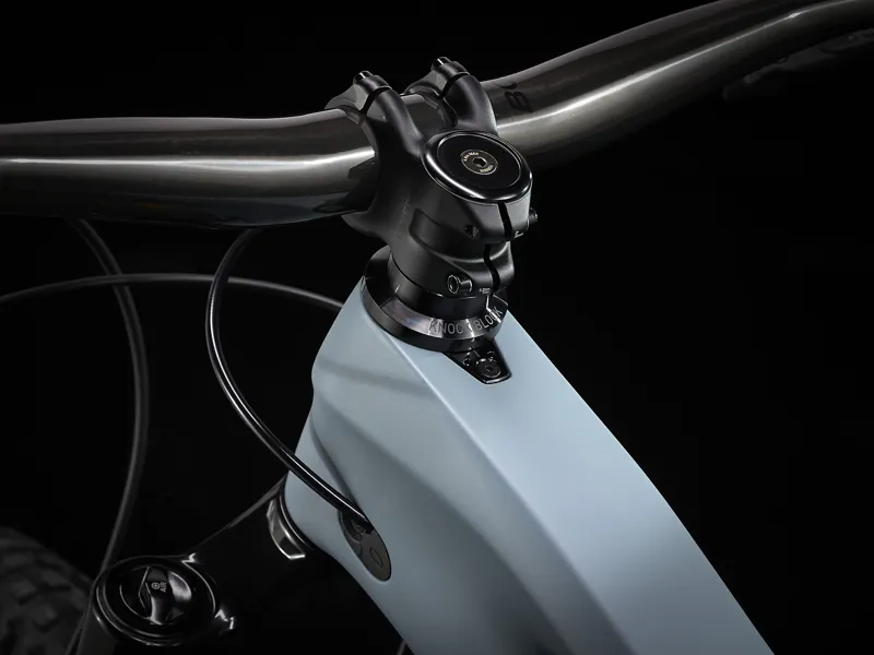 2022 Trek Slash 9.8 GX AXS Mountain Bike in Blue-7